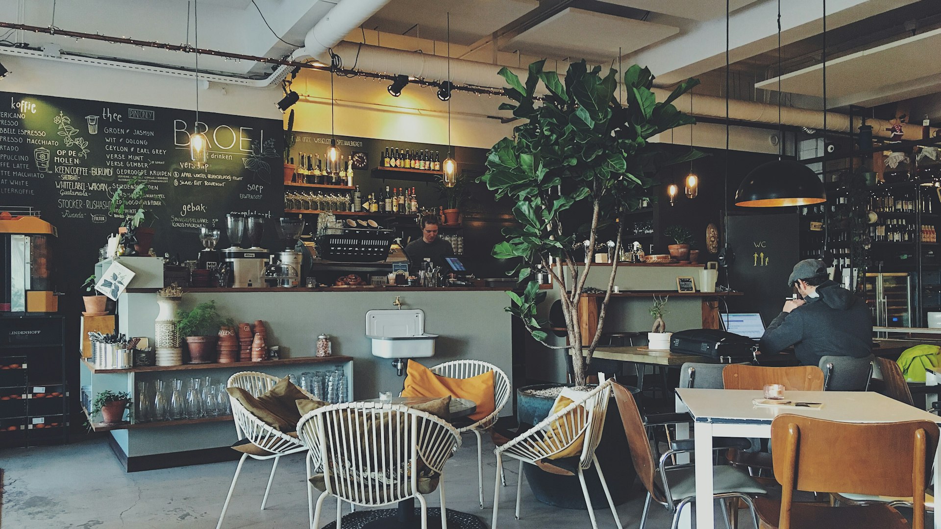 7 Brutalist Cafes in Seoul: The Raw Beauty of Concrete
