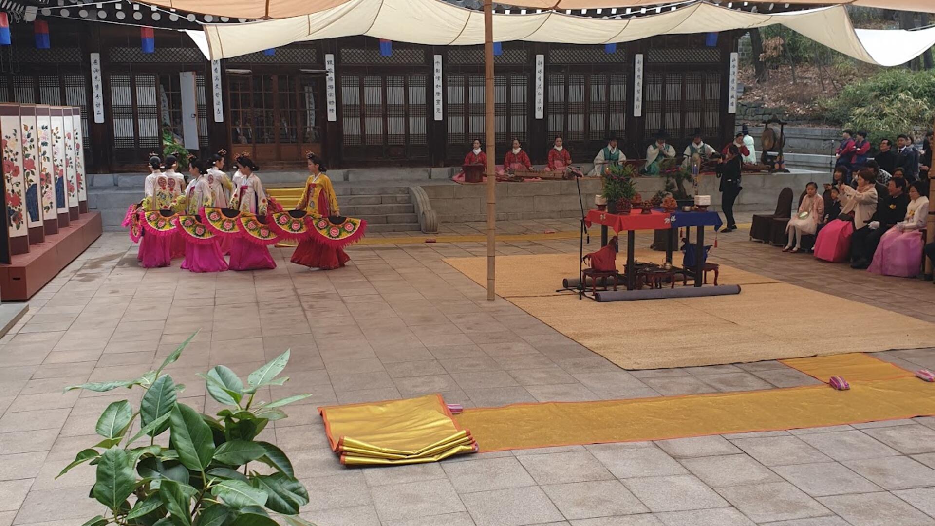 Seoul Traditional Tea Ceremony Guide: Experience 1,000 Years of Korean Tea Culture