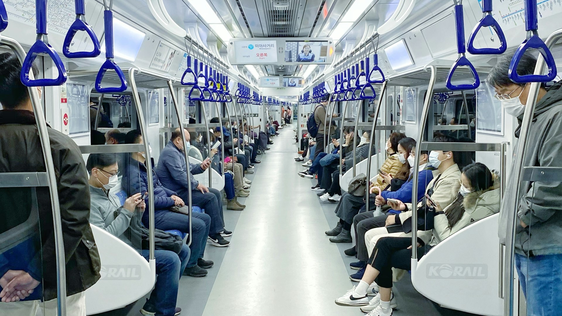 Seoul Transportation Passes & Discount Cards 2025: Save Money on Travel
