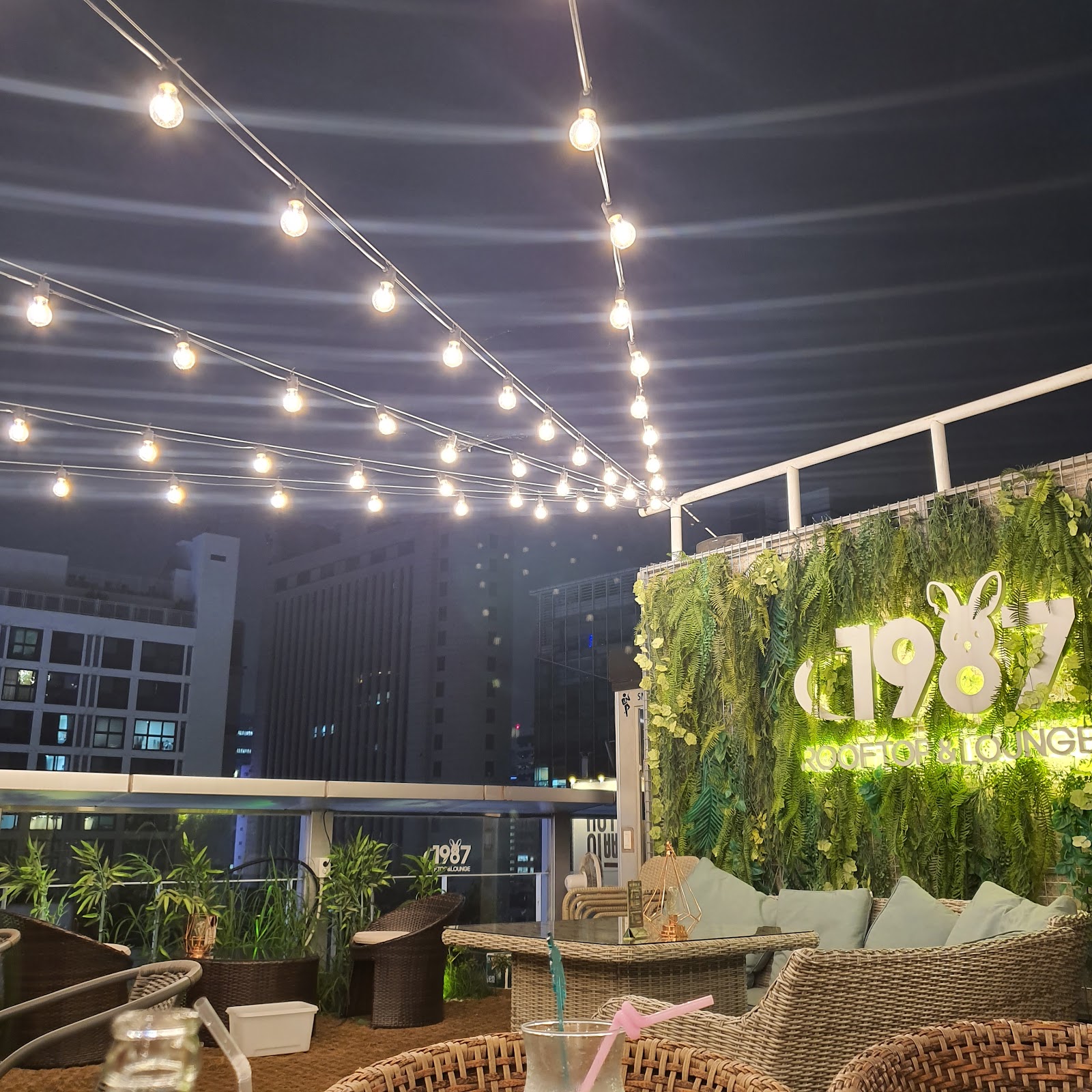1987 Rooftop Lounge Jamsil 3