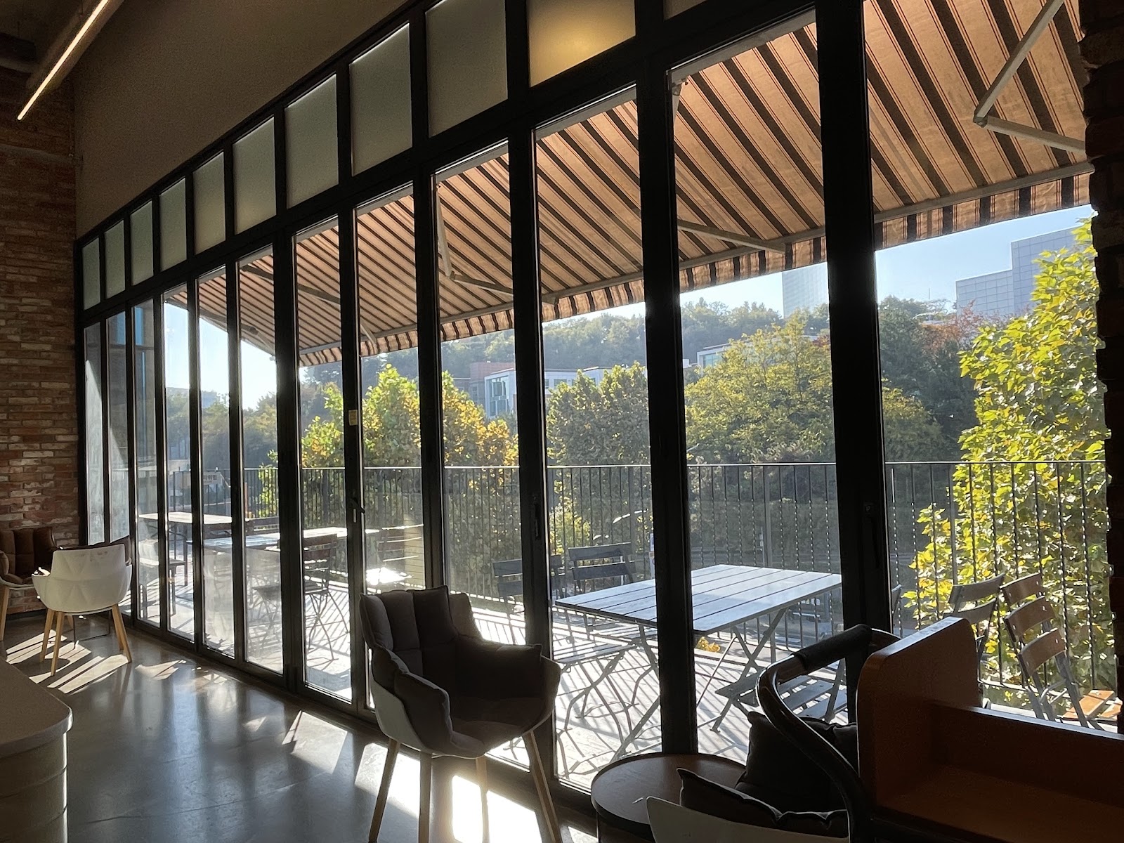 Book Park Lounge 5