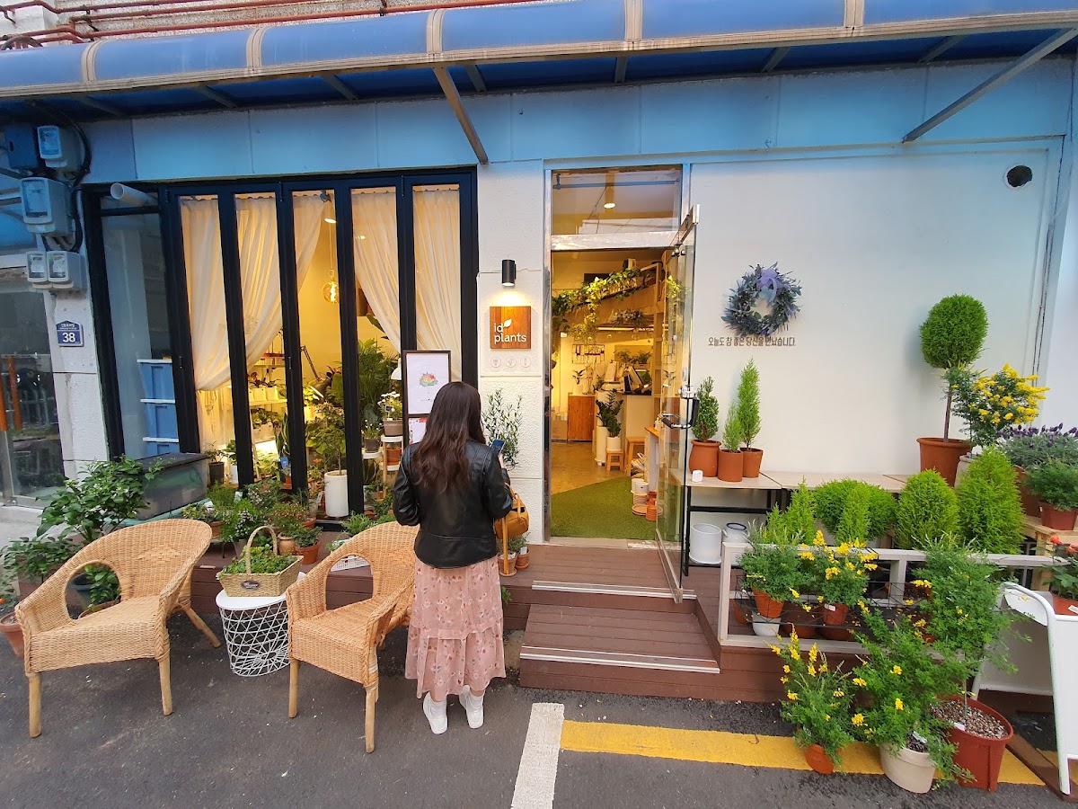 Cafe MOONEE