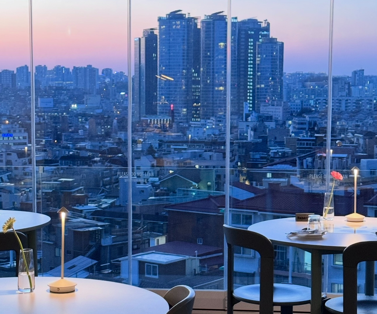 The Cliff Seoul(首尔悬崖)