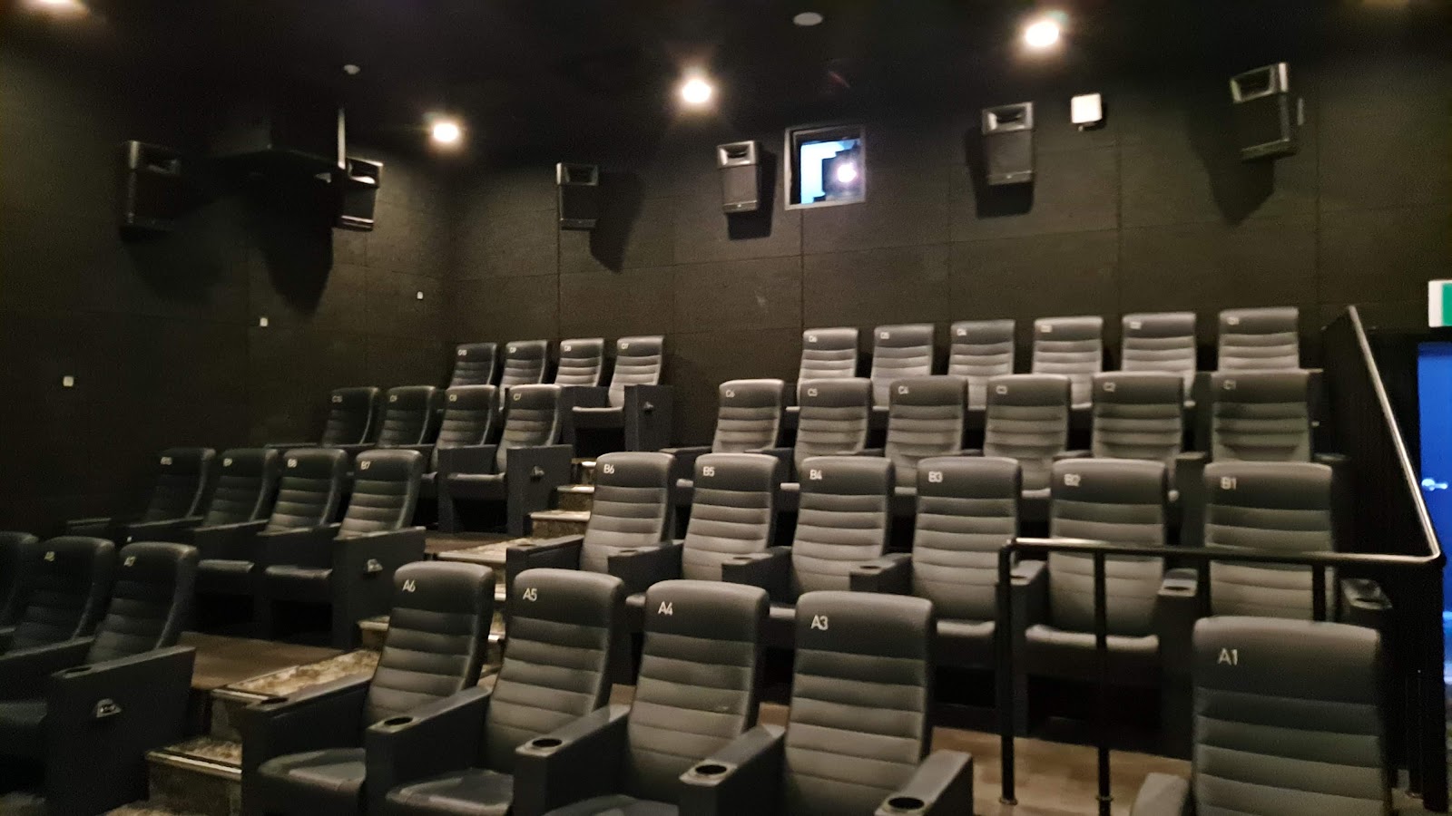 Laika Cinema 3