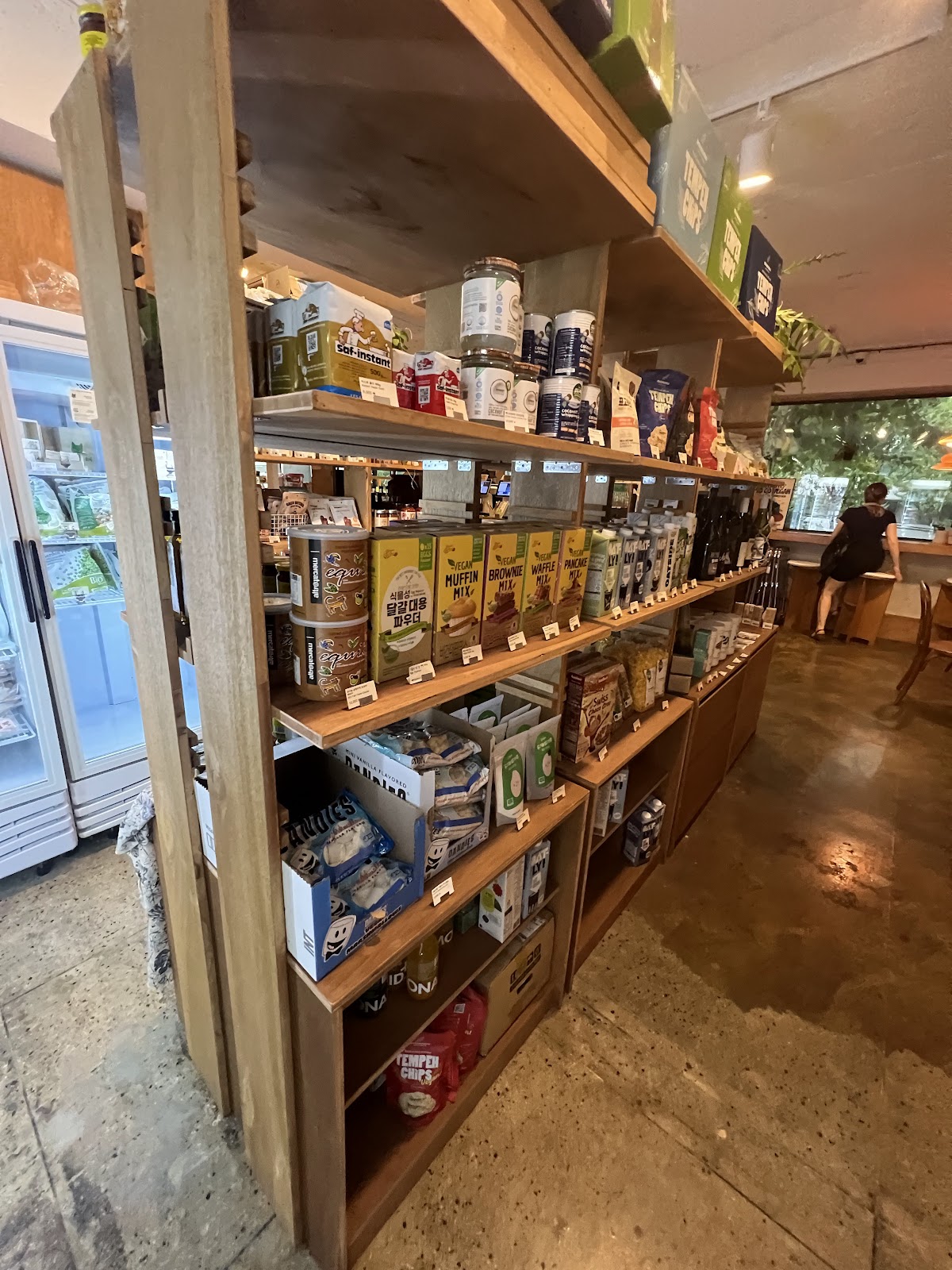 Nono Shop & Cafe 3