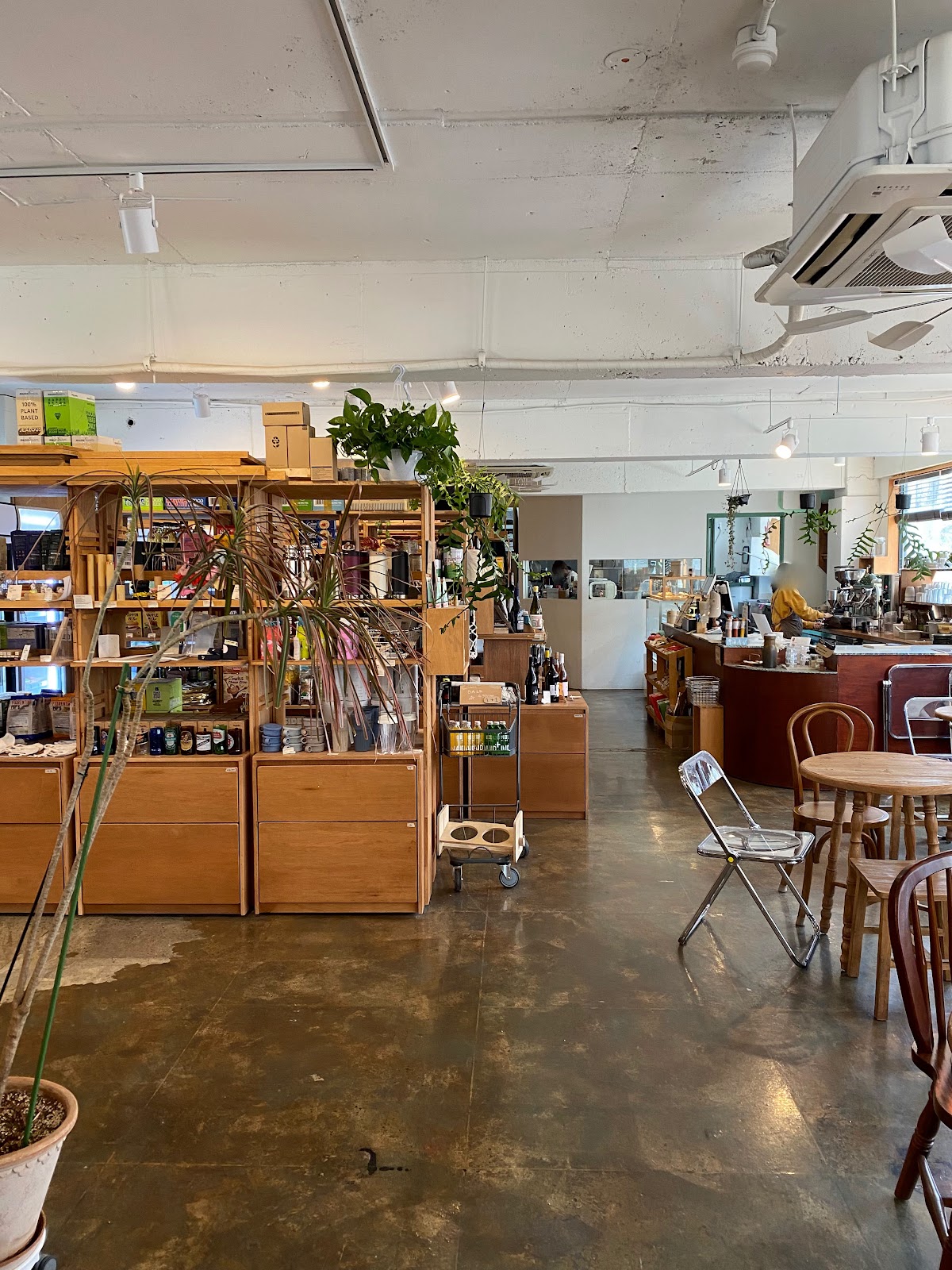 Nono Shop & Cafe 4